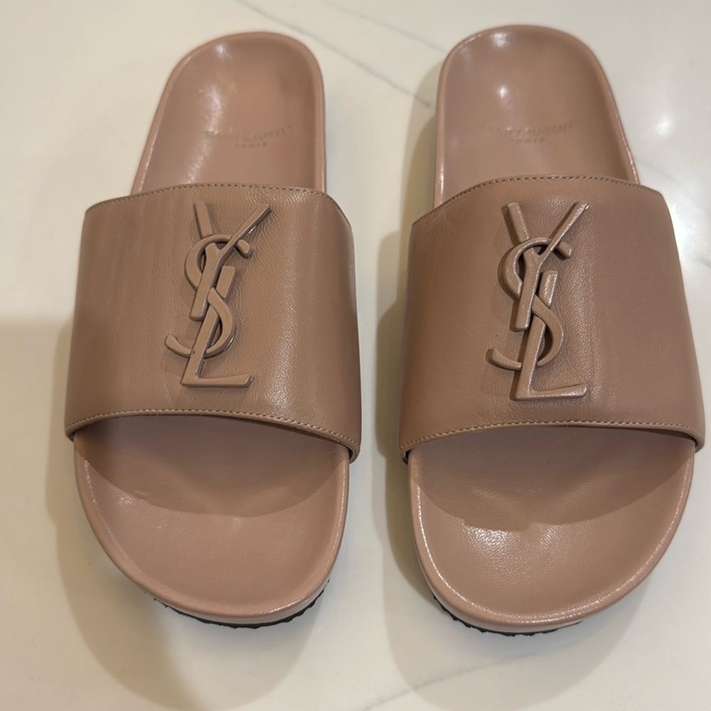 Brand New Authentic Saint Laurent YSL Logo Slides 37